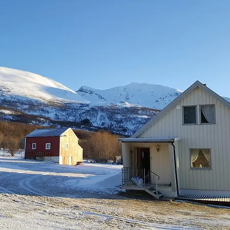 Дом отдыха Lyngen Arctic View Olderdalen