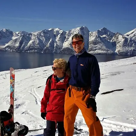Lyngen Arctic View Дом отдыха Olderdalen